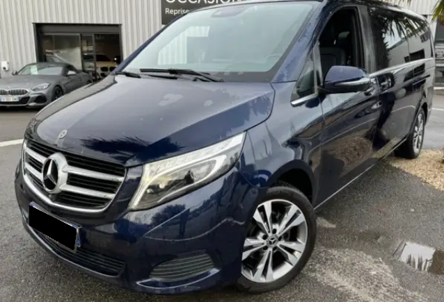 Left hand drive MERCEDES V CLASS 220 D 179G EXTRA-LONG EXECUTIVE 7G-TRONIC PLUS FRENCH